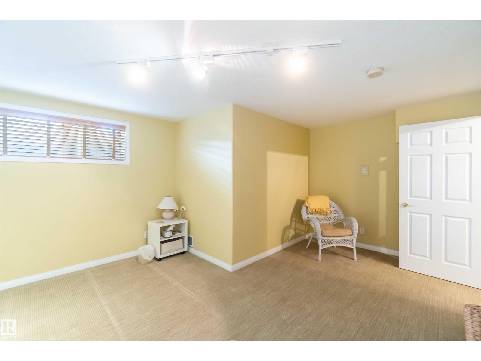 8 Butterworth Pt NW, Edmonton, Alberta  T6R 2S3 - Photo 39 - E4480682