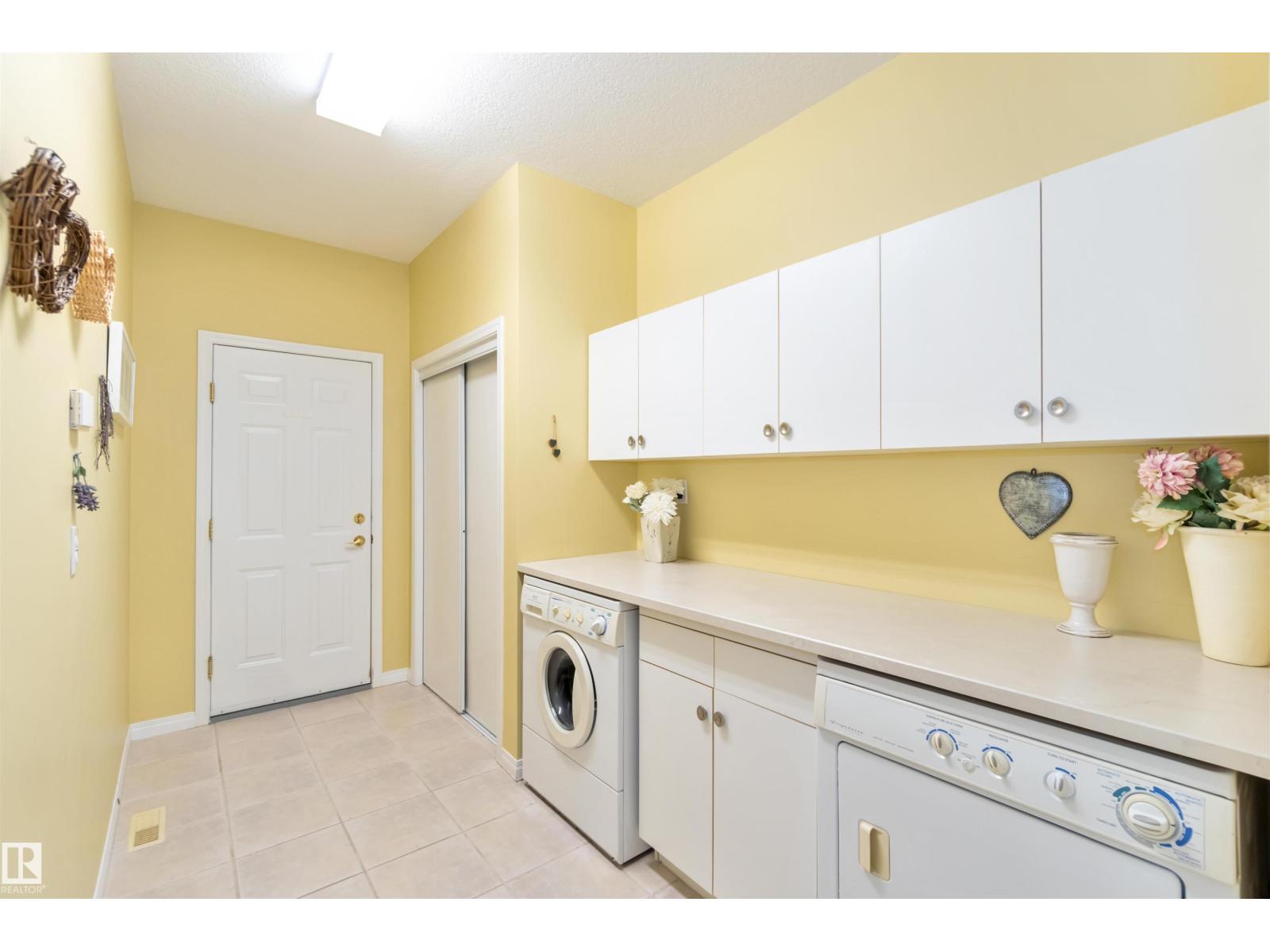 8 Butterworth Pt NW, Edmonton, Alberta  T6R 2S3 - Photo 33 - E4480682