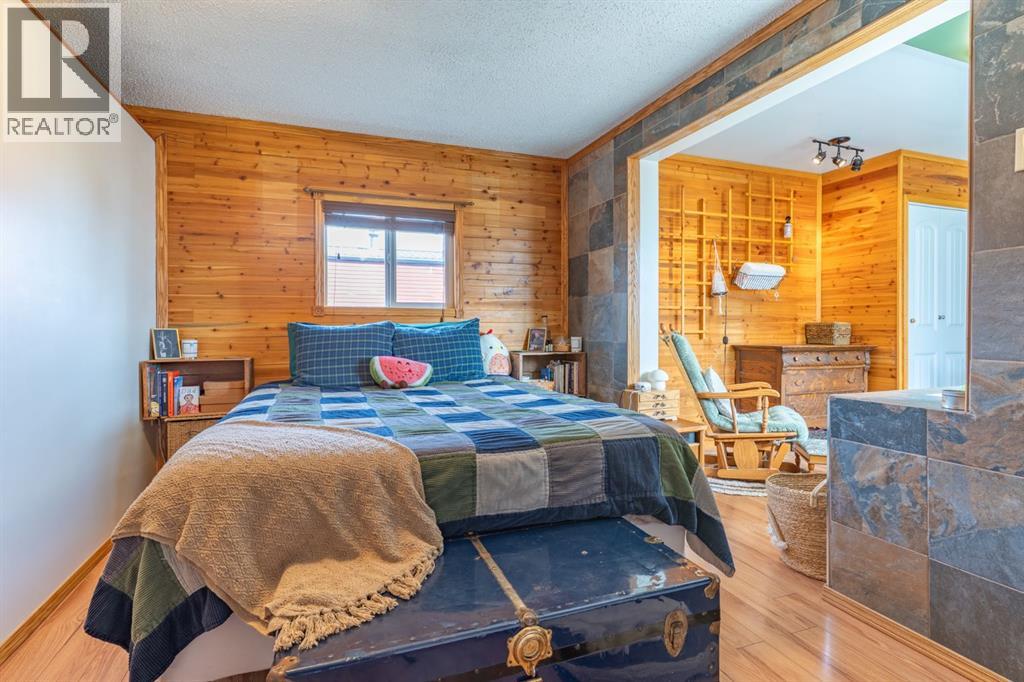 257 Leonard Street, Seven Persons, Alberta  T0K 1Z0 - Photo 22 - A2296091