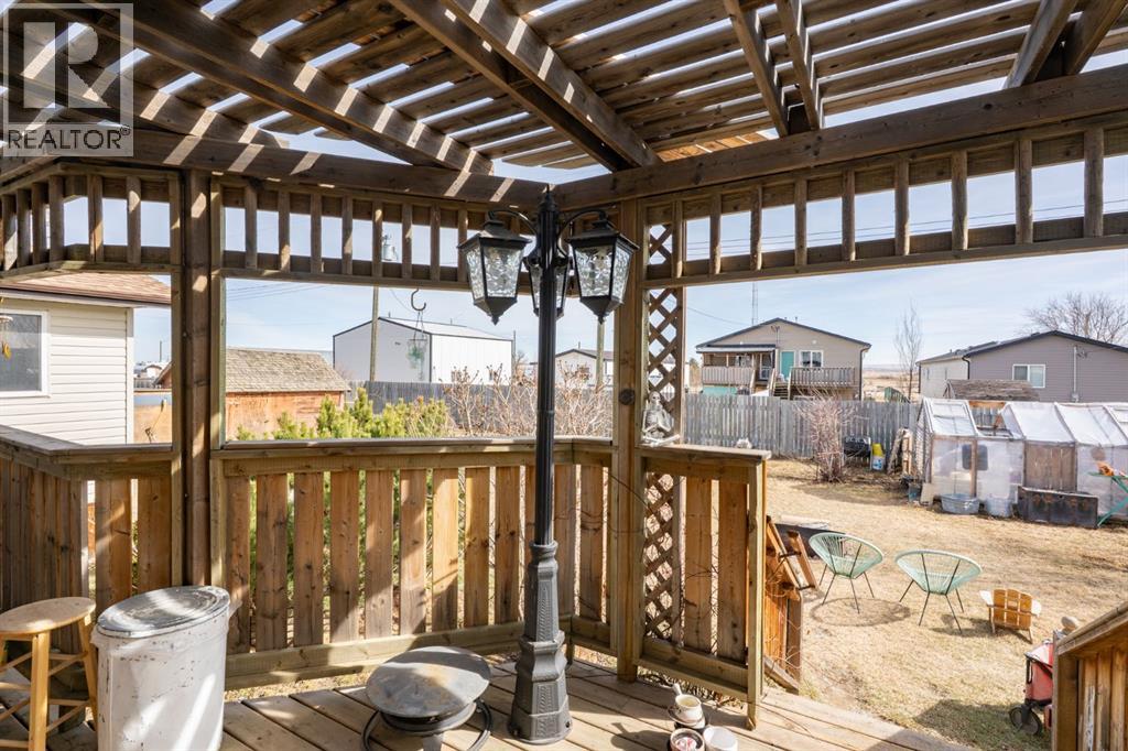 257 Leonard Street, Seven Persons, Alberta  T0K 1Z0 - Photo 32 - A2296091