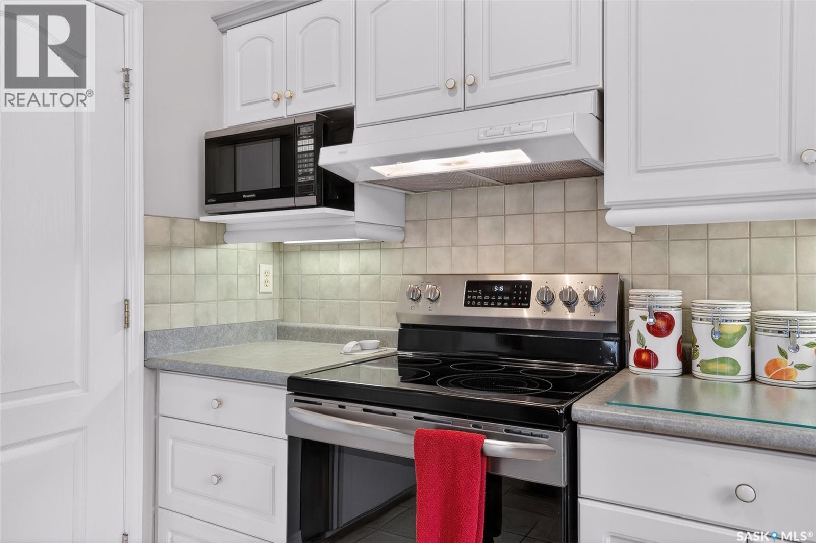 110 810 Mendel Crescent, Saskatoon, Saskatchewan  S7J 5K5 - Photo 12 - SK032960