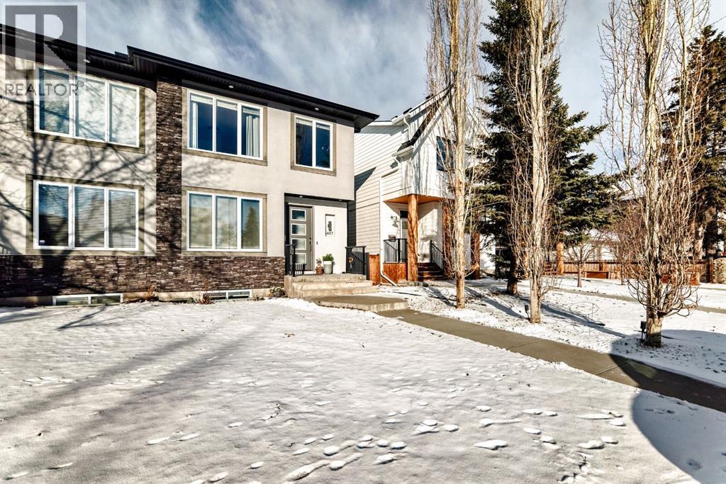 4627 83 Street Nw, Calgary, Alberta T3B 2R1 - Photo 2 - A2292481