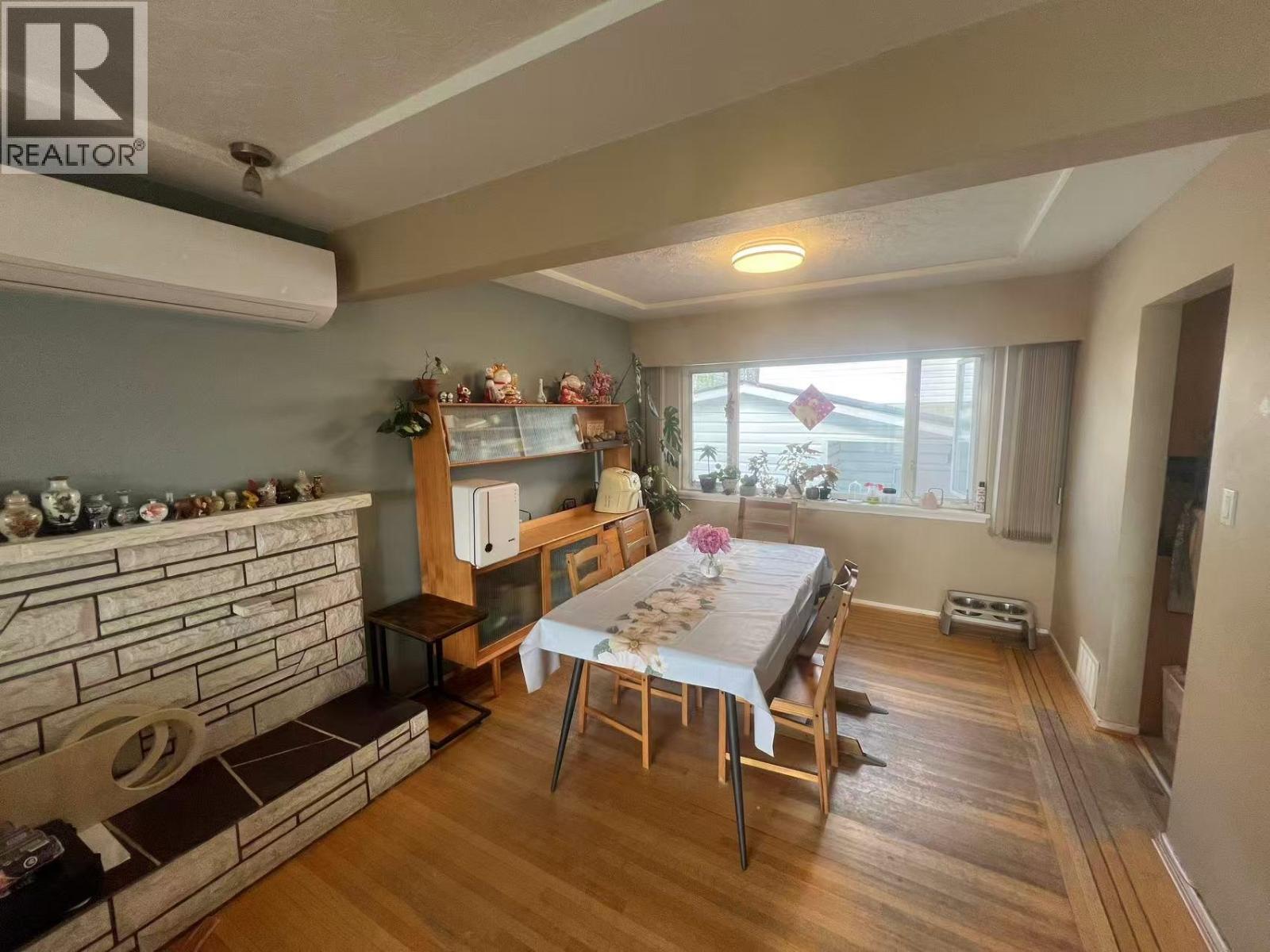 5529 Keith Street, Burnaby, British Columbia  V5J 3C4 - Photo 4 - R3111560