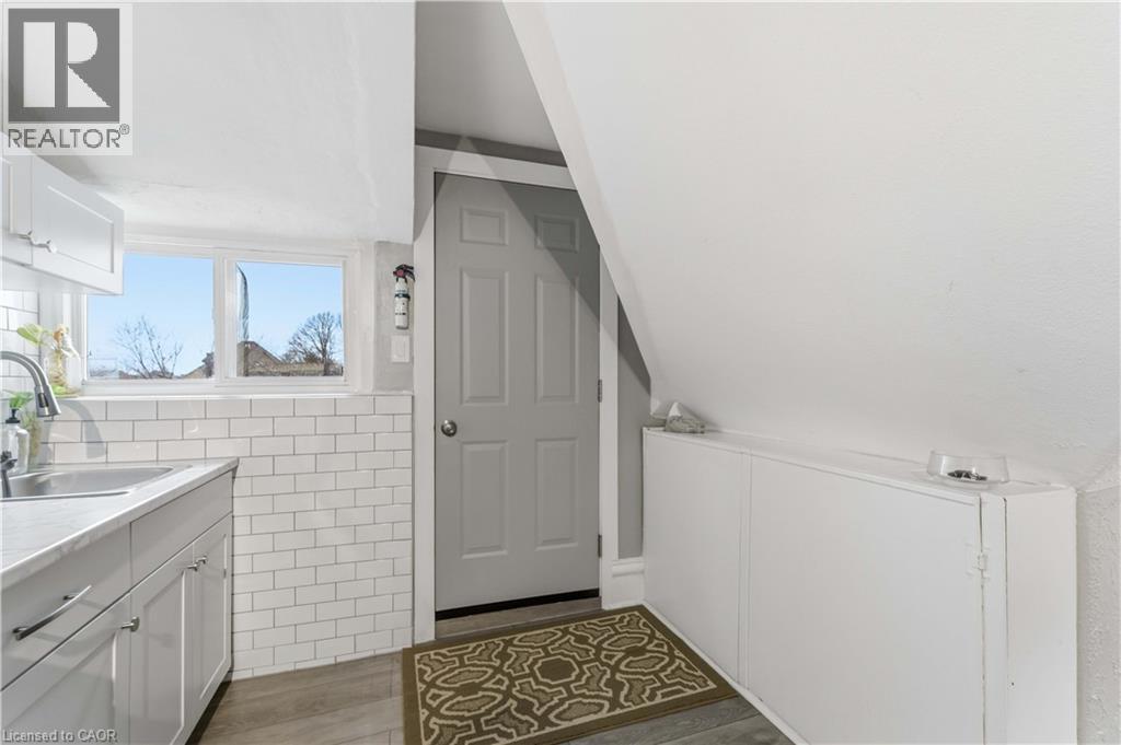 36 Stanley Avenue Unit# 3, Hamilton, Ontario  L8P 2G7 - Photo 5 - 40818701