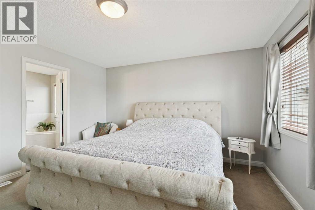 54 Chapala Grove SE, Calgary, Alberta  T2X 3V5 - Photo 17 - A2298683