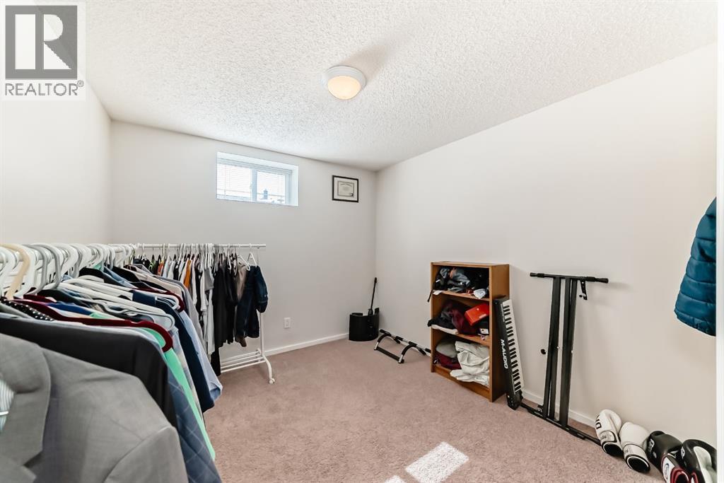 19 Meadowview Road SW, Calgary, Alberta  T2V 1V9 - Photo 33 - A2299309