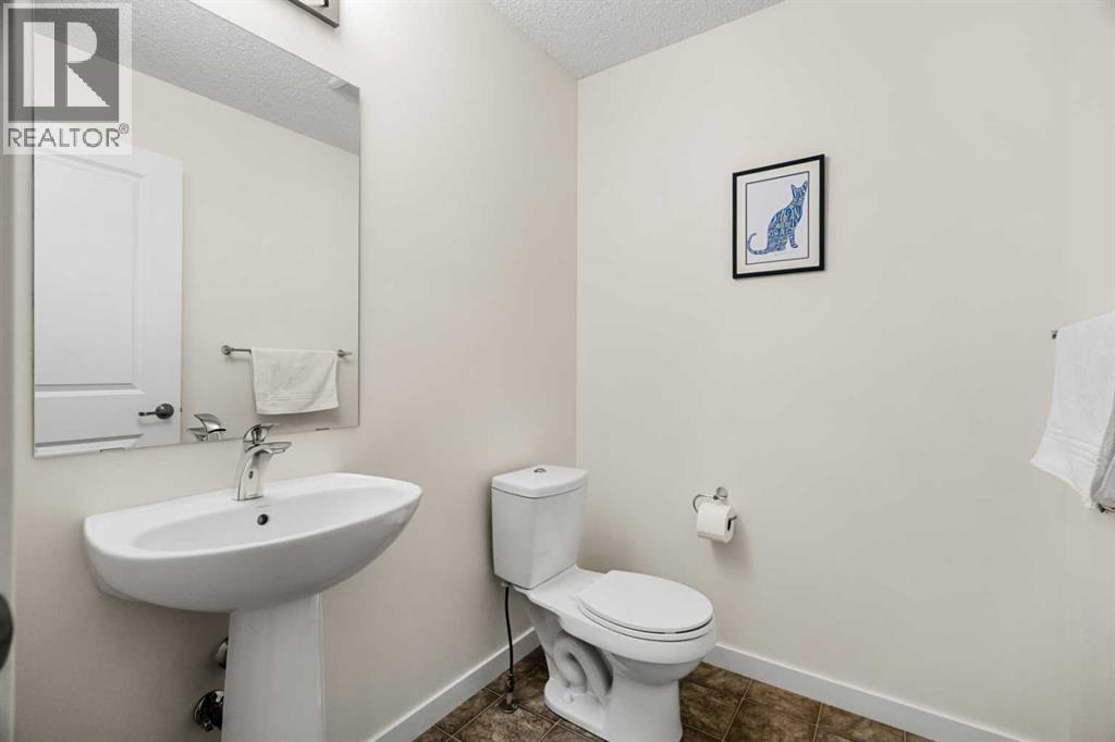 6 Kingsbury Close Se, Airdrie, Alberta  T4A 0R3 - Photo 15 - A2302204