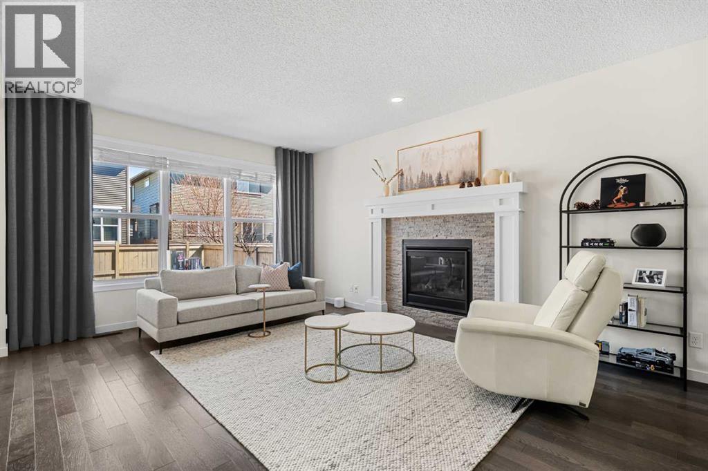 6 Kingsbury Close Se, Airdrie, Alberta  T4A 0R3 - Photo 2 - A2302204