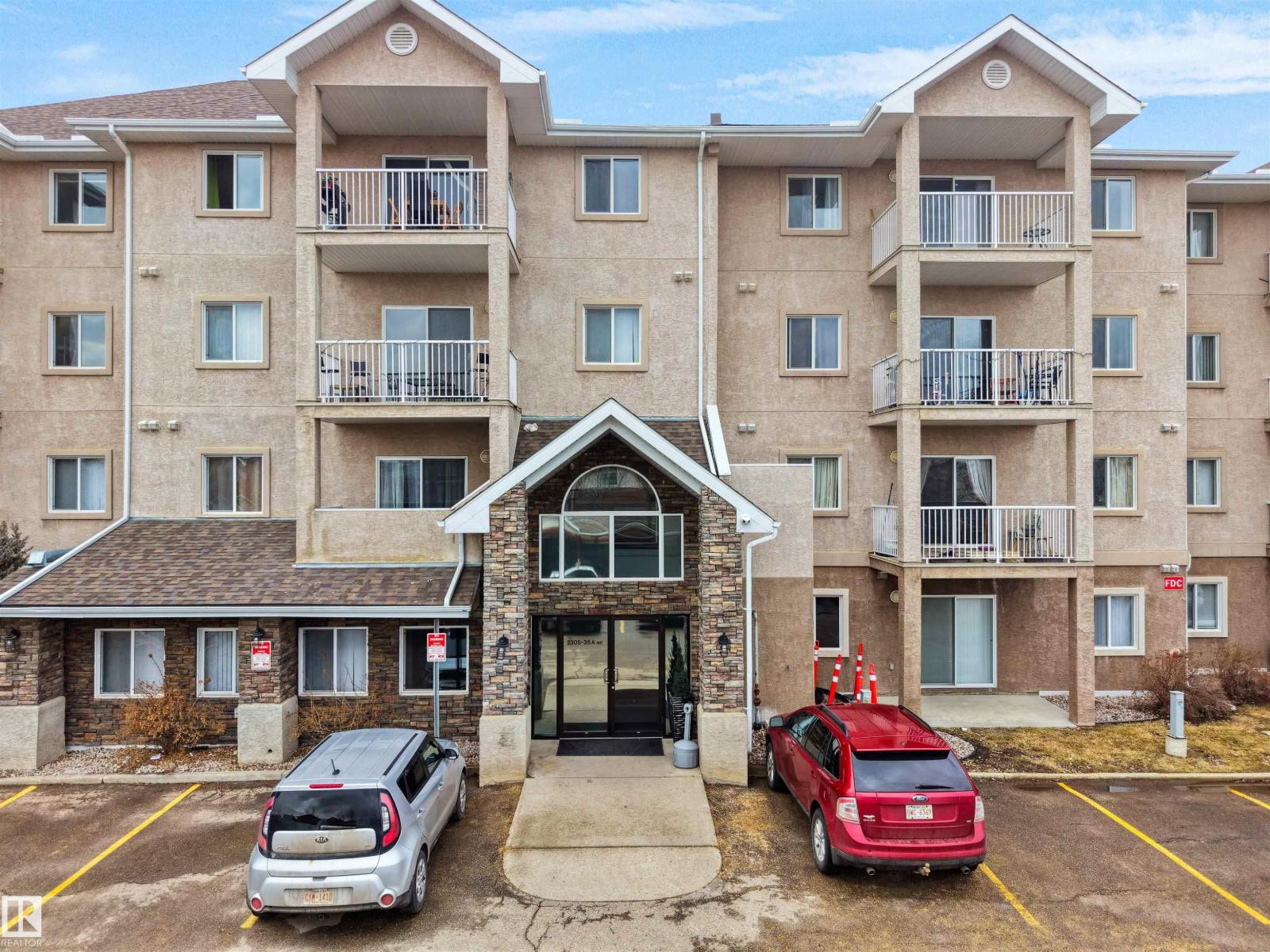 #106 2305 35A AV NW NW, edmonton, Alberta