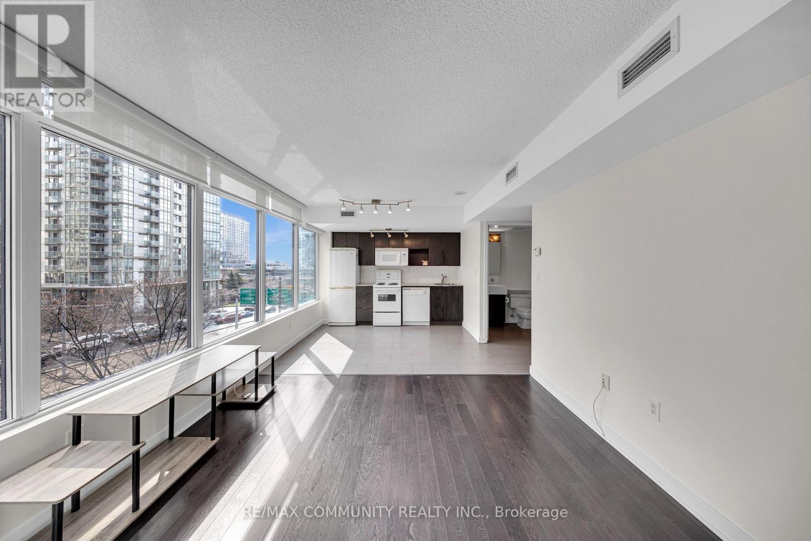 321 - 15 Brunel Court, Toronto, Ontario  M5V 3Y6 - Photo 11 - C13003732