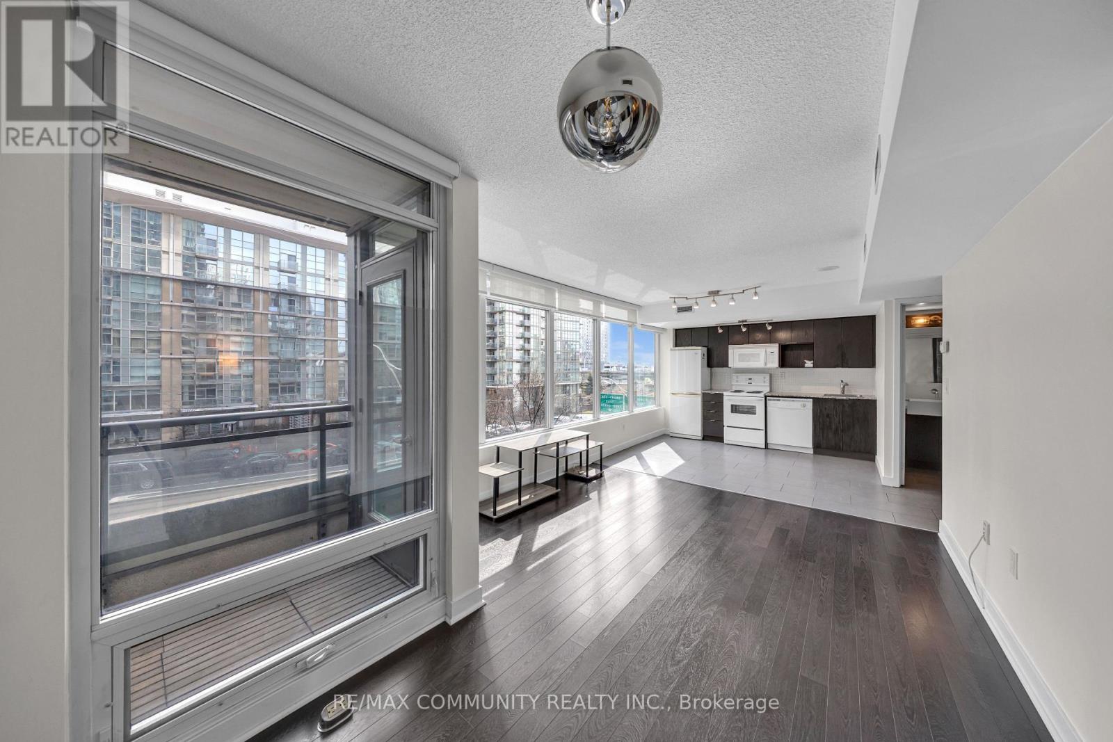 321 - 15 Brunel Court, Toronto, Ontario  M5V 3Y6 - Photo 12 - C13003732