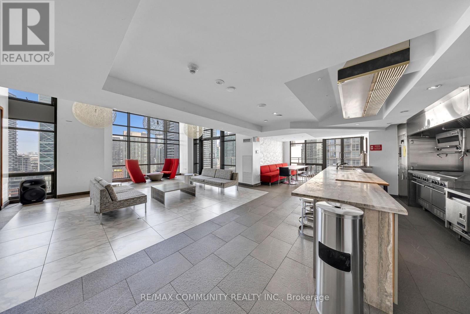 321 - 15 Brunel Court, Toronto, Ontario  M5V 3Y6 - Photo 25 - C13003732