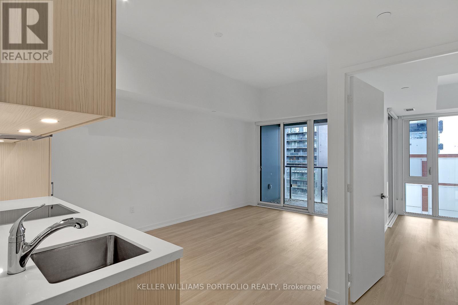 914 - 158 Front Street E, Toronto, Ontario  M5A 0K9 - Photo 7 - C13003770