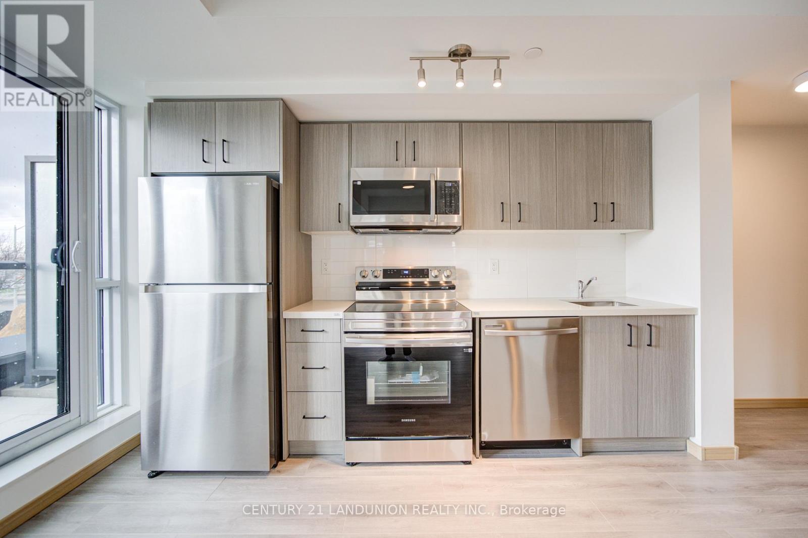 205 - 3421 Sheppard Avenue E, Toronto, Ontario  M1T 3K5 - Photo 5 - E13003734