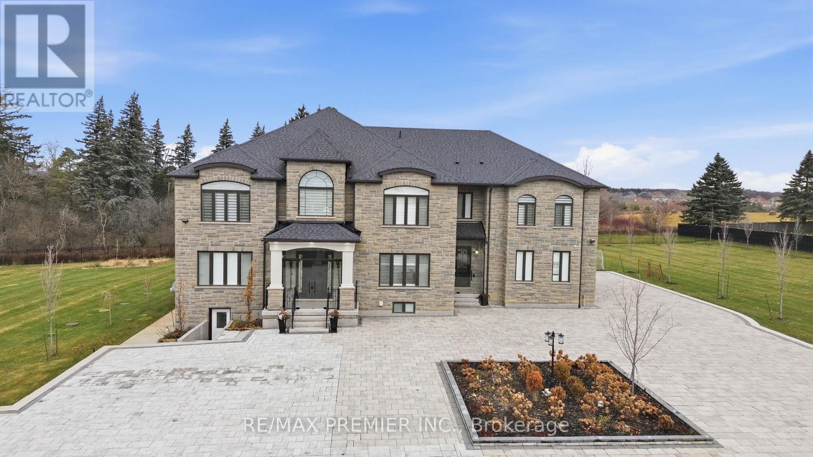 2180 King Vaughan Road, Vaughan, Ontario  L6A 2A7 - Photo 2 - N12998332