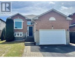 19 LESLIE AVENUE, Barrie, Ontario