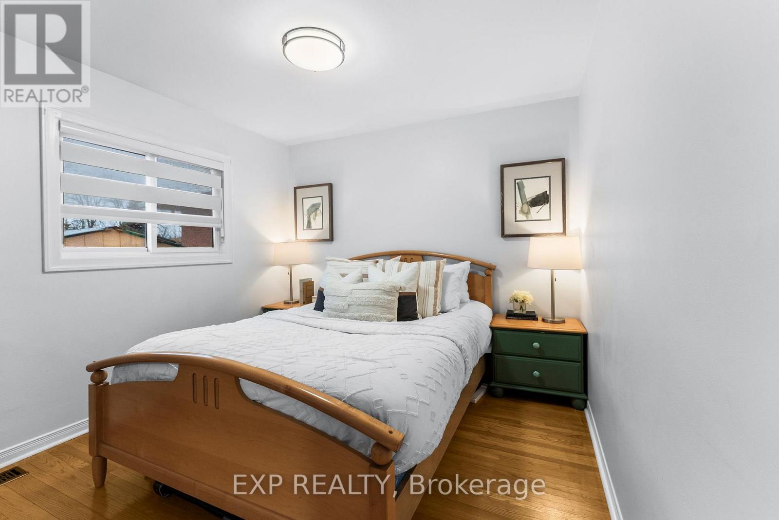 16 Lorne Street, Georgina, Ontario L0E 1L0 - Photo 12 - N13003676