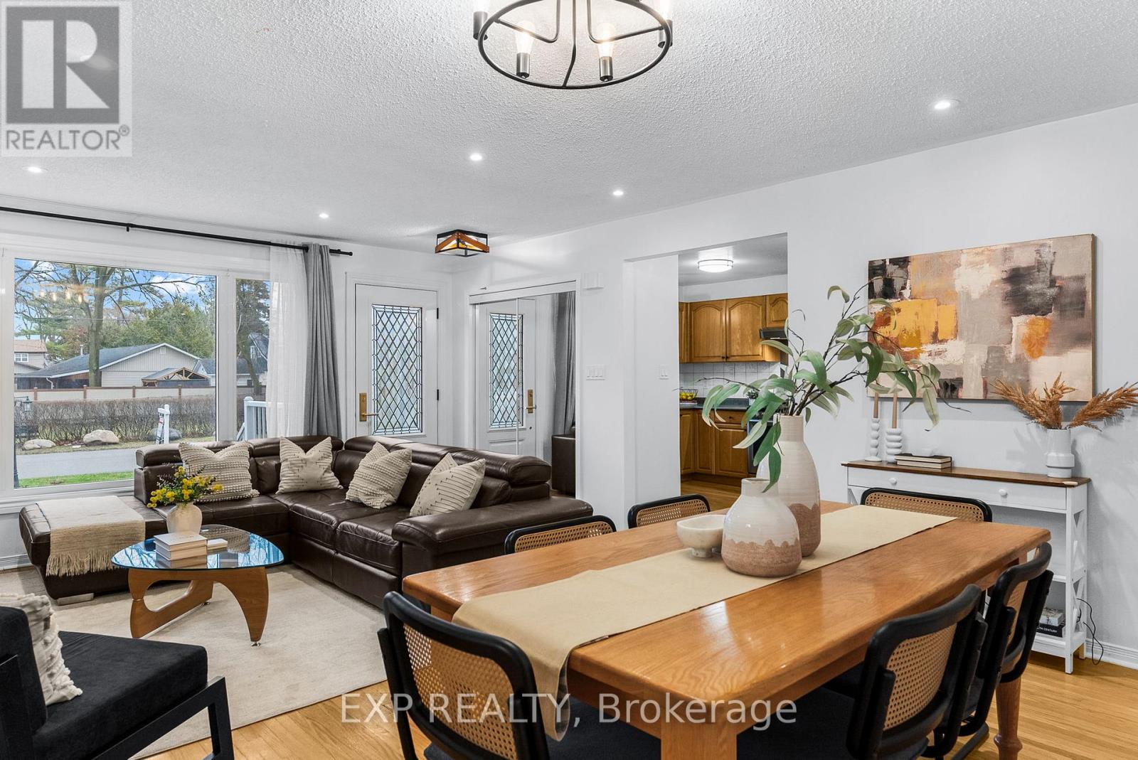 16 Lorne Street, Georgina, Ontario L0E 1L0 - Photo 6 - N13003676