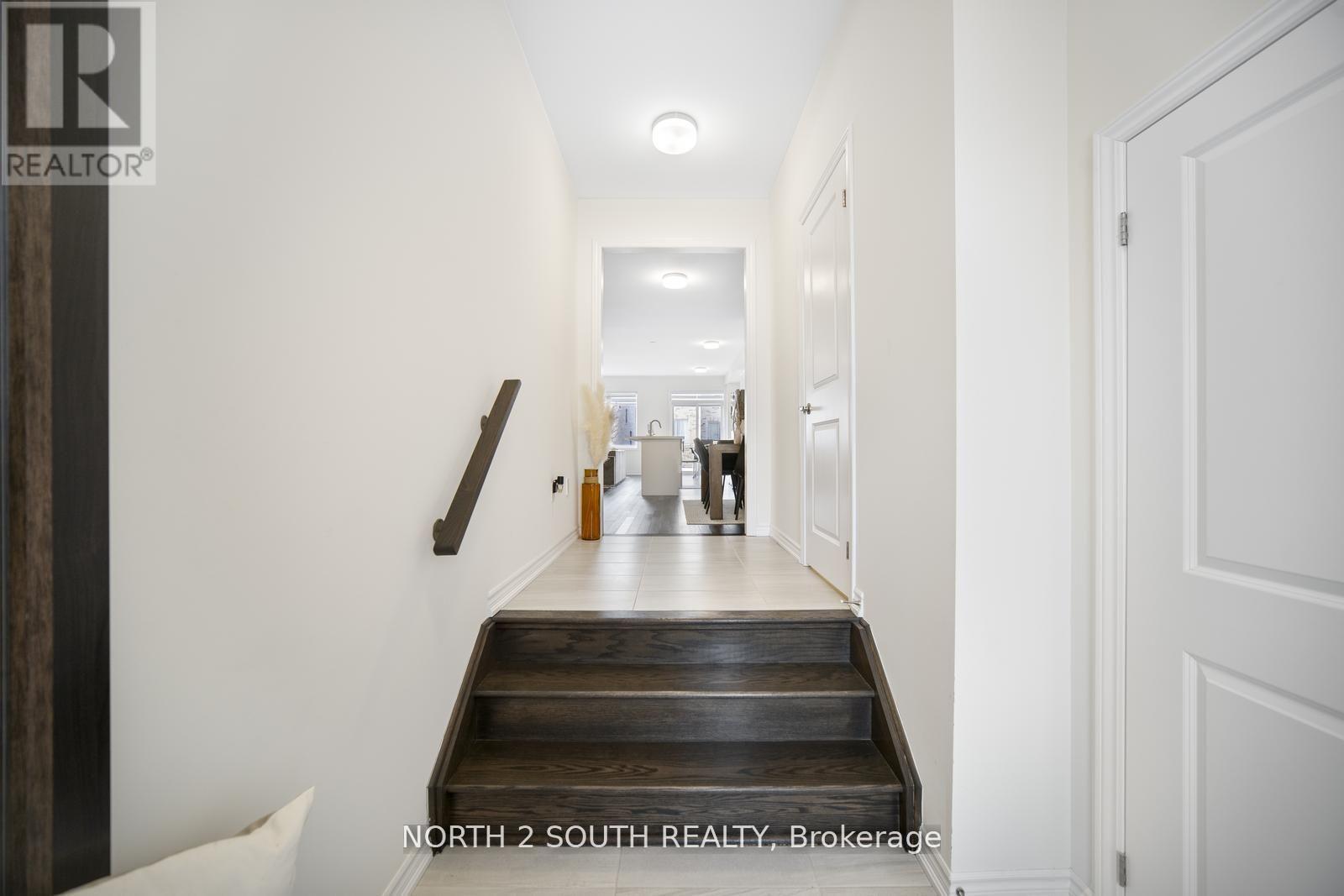 1455 Blackmore Street, Innisfil, Ontario  L9S 0P2 - Photo 7 - N13003696