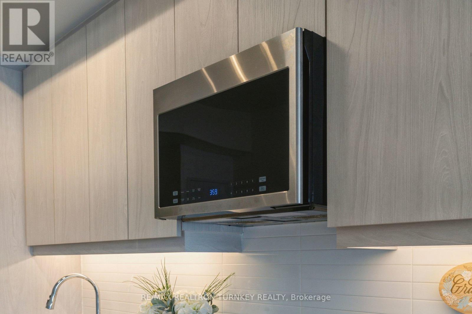 018 - 185 Deerfield Road, Newmarket, Ontario  L3Y 0G7 - Photo 10 - N13003760