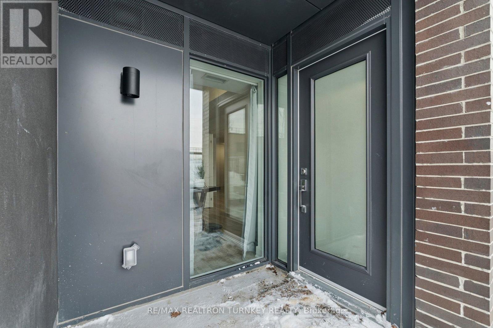 018 - 185 Deerfield Road, Newmarket, Ontario  L3Y 0G7 - Photo 37 - N13003760