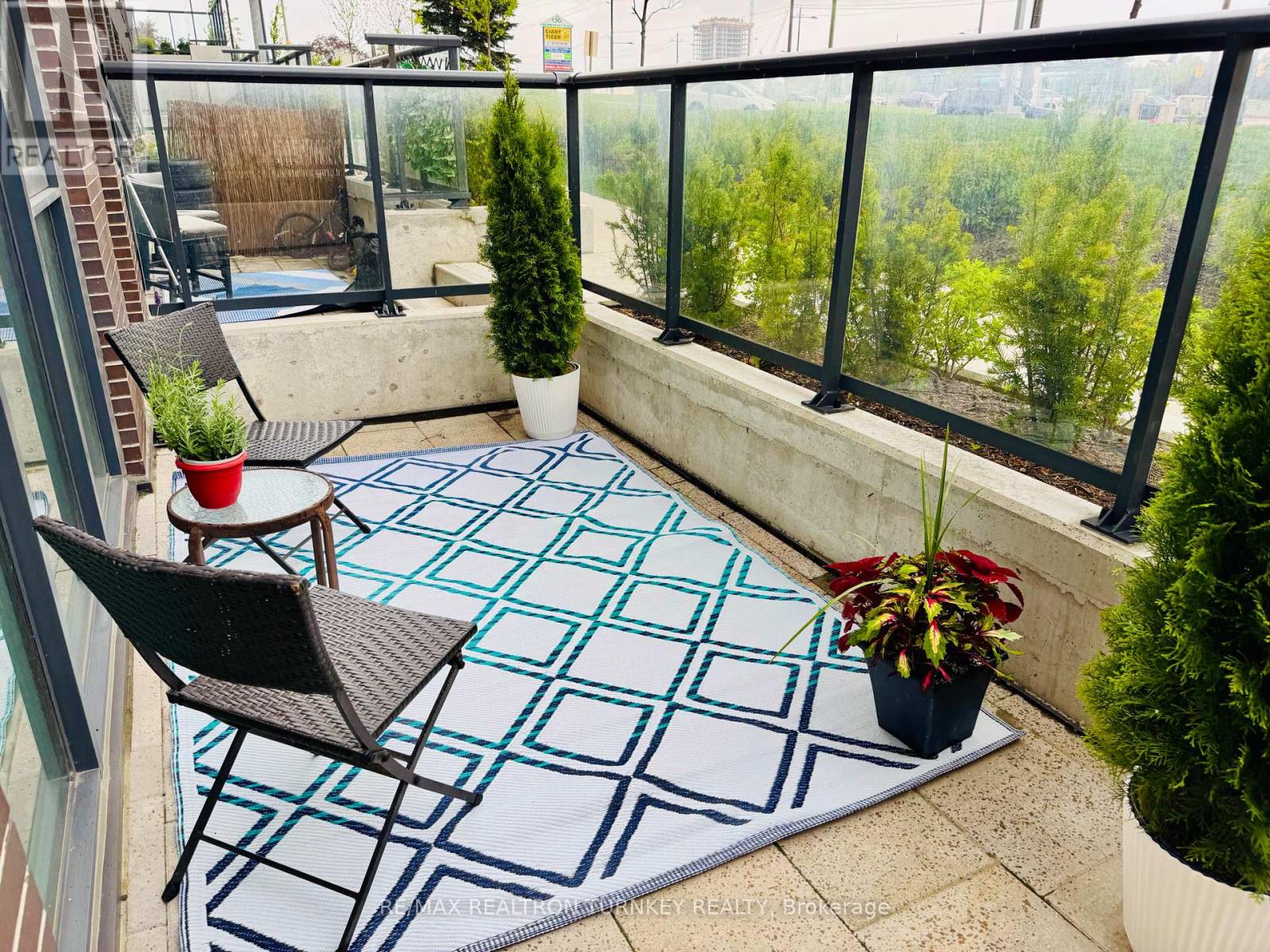 018 - 185 Deerfield Road, Newmarket, Ontario  L3Y 0G7 - Photo 4 - N13003760