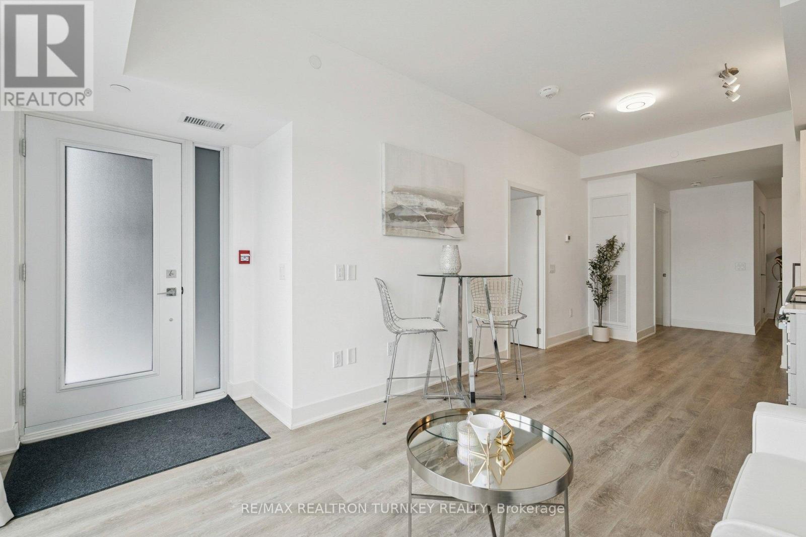 018 - 185 Deerfield Road, Newmarket, Ontario  L3Y 0G7 - Photo 5 - N13003760