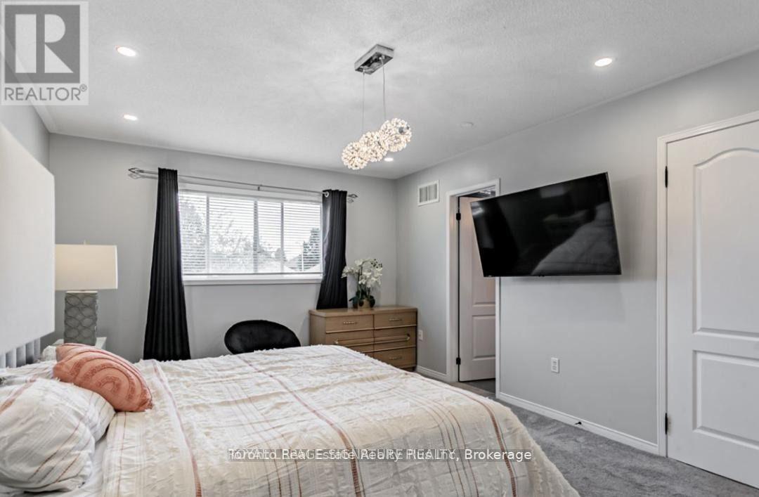 18 Preston Avenue, New Tecumseth, Ontario L9R 1Y6 - Photo 8 - N13003766