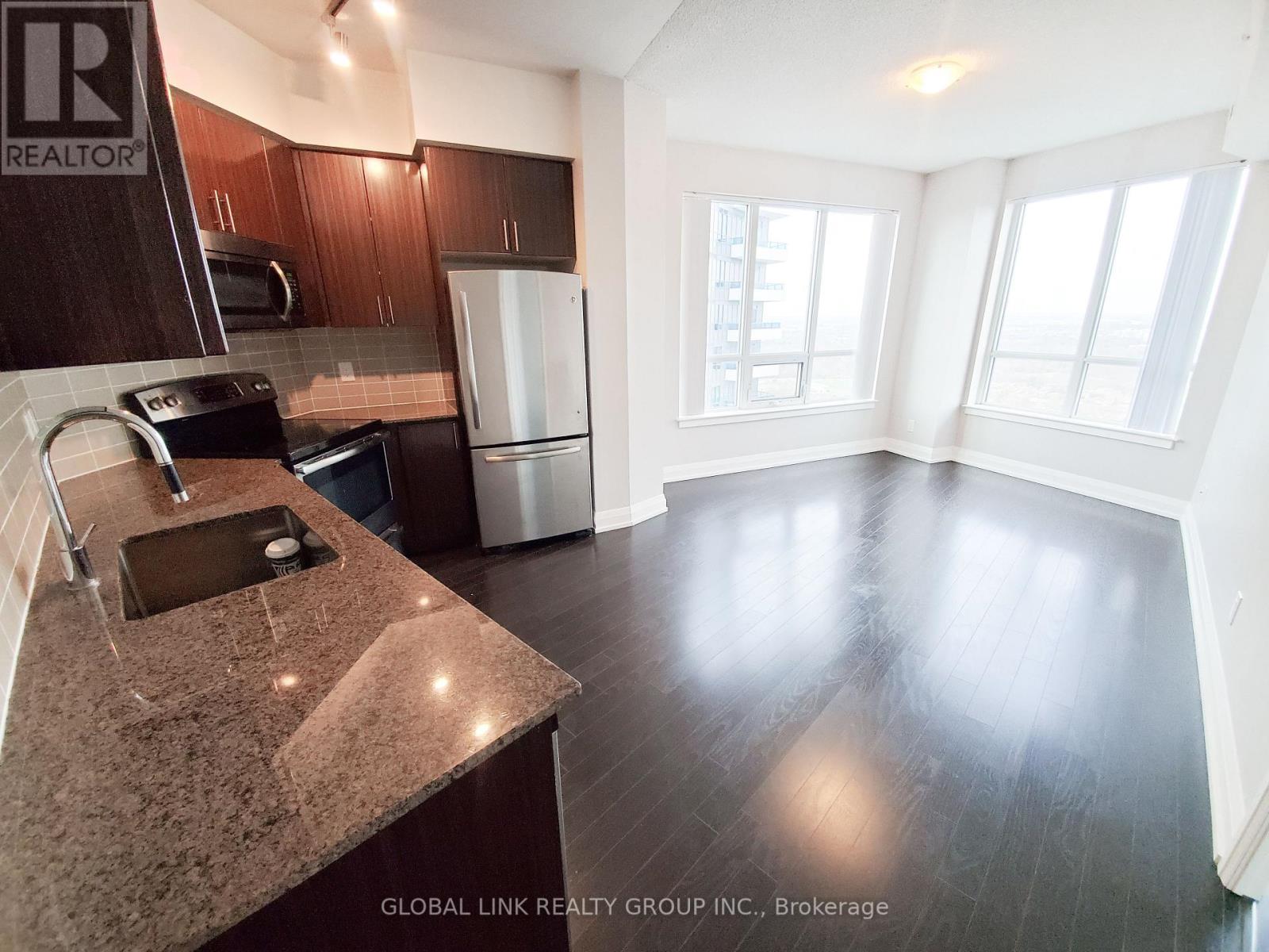 2632 - 7161 Yonge Street, Markham, Ontario  L3T 0C8 - Photo 1 - N13003776