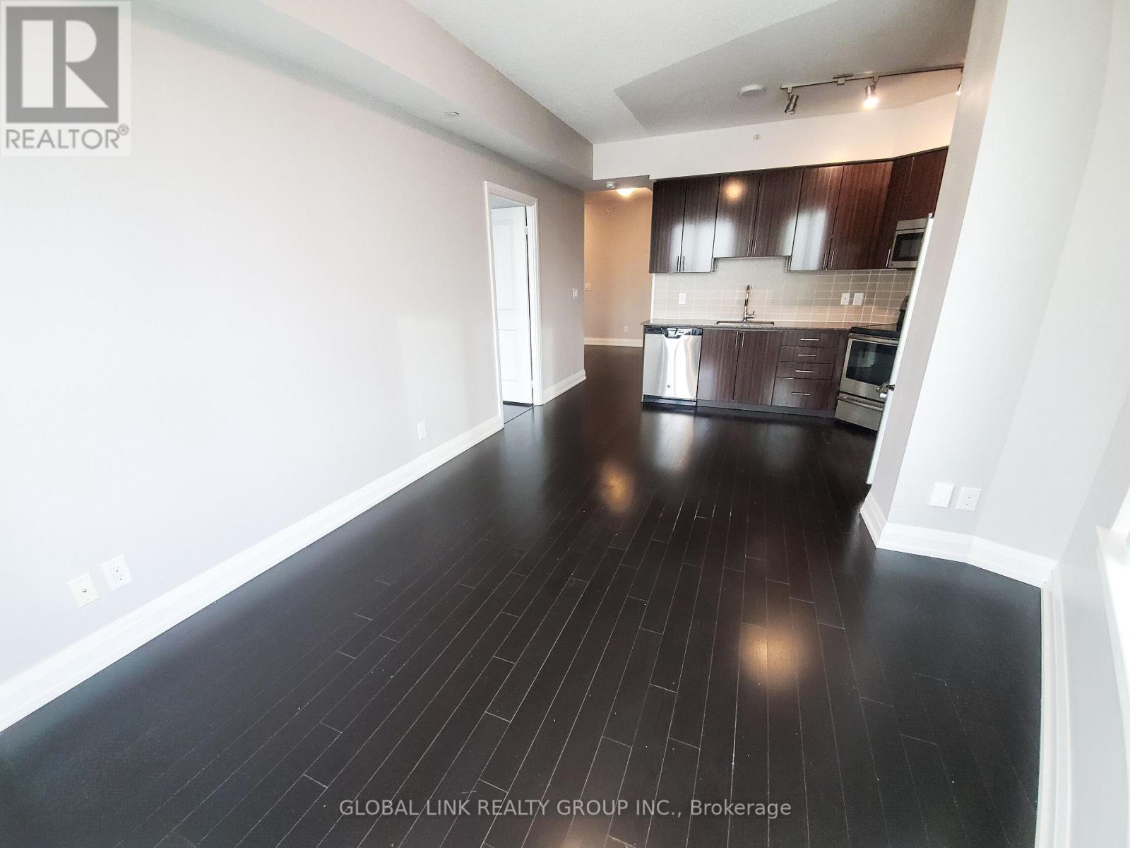 2632 - 7161 Yonge Street, Markham, Ontario  L3T 0C8 - Photo 4 - N13003776