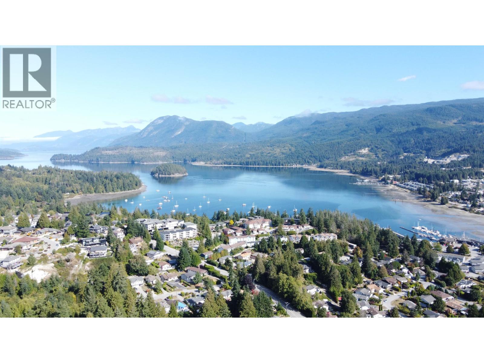 5661 Salmon Drive, Sechelt, British Columbia  V0N 3A0 - Photo 9 - R3111384