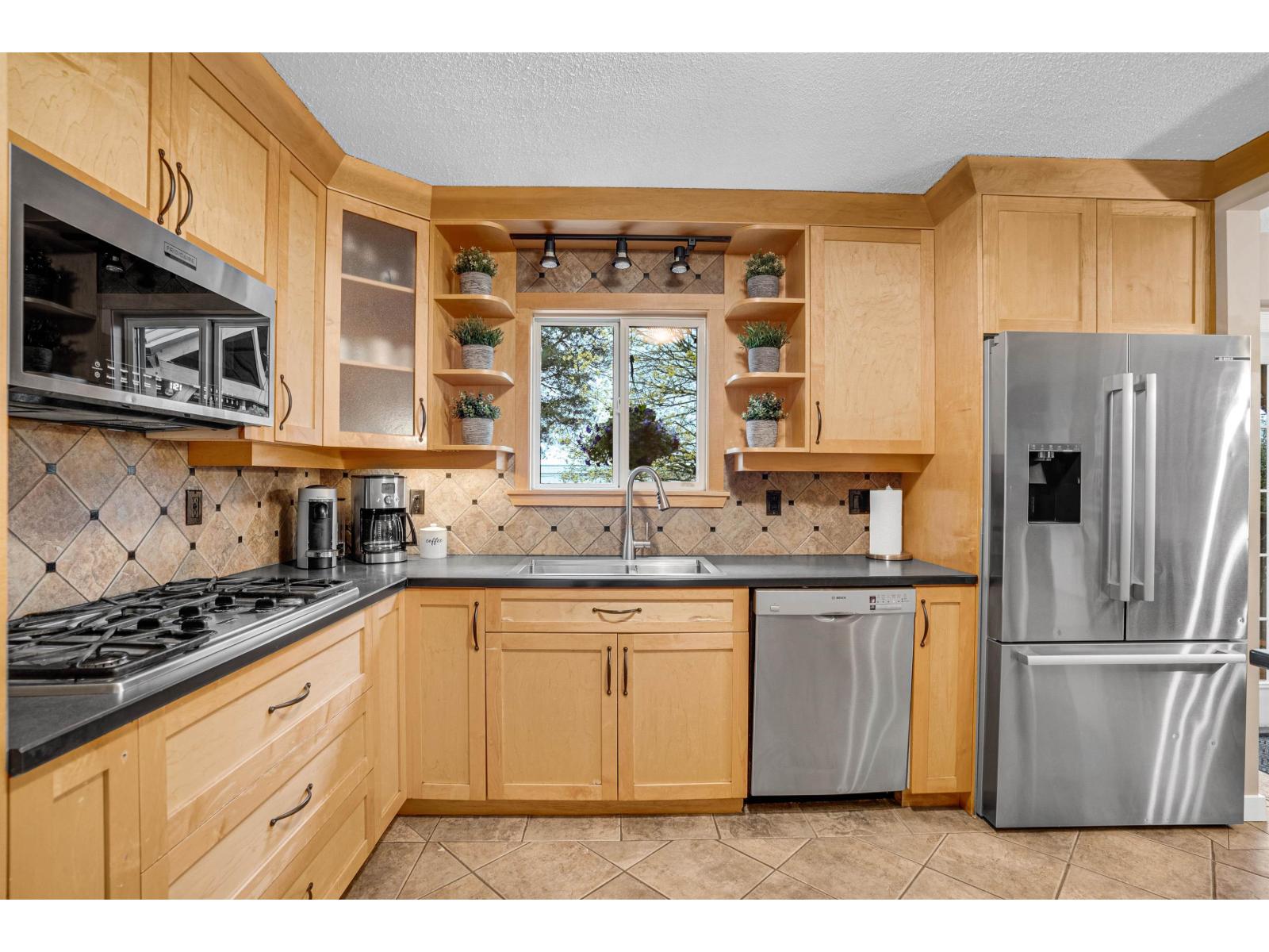 11472 85 Avenue, Delta, British Columbia  V4C 2T7 - Photo 12 - R3111017