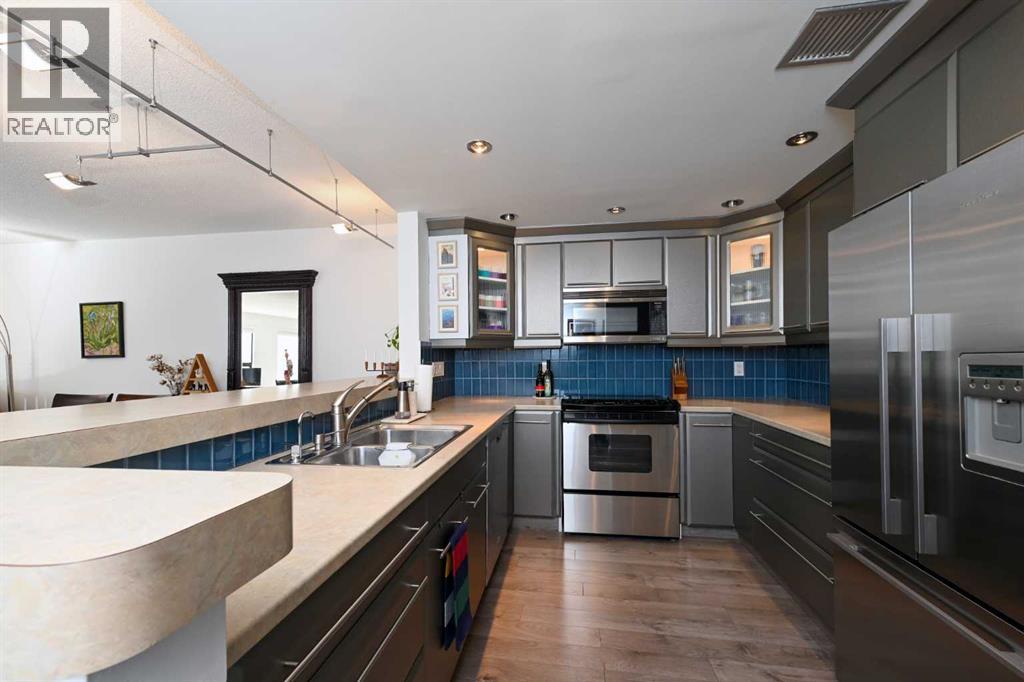 302, 626 24 Avenue SW, Calgary, Alberta  T2R 1S6 - Photo 3 - A2295950