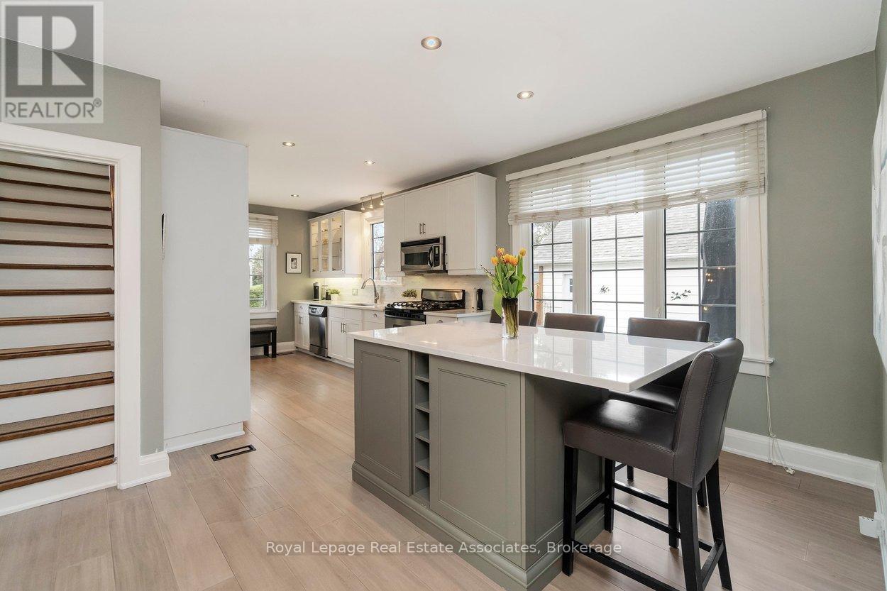 32 Craig Street, Brampton, Ontario  L6Y 1J1 - Photo 9 - W13003720