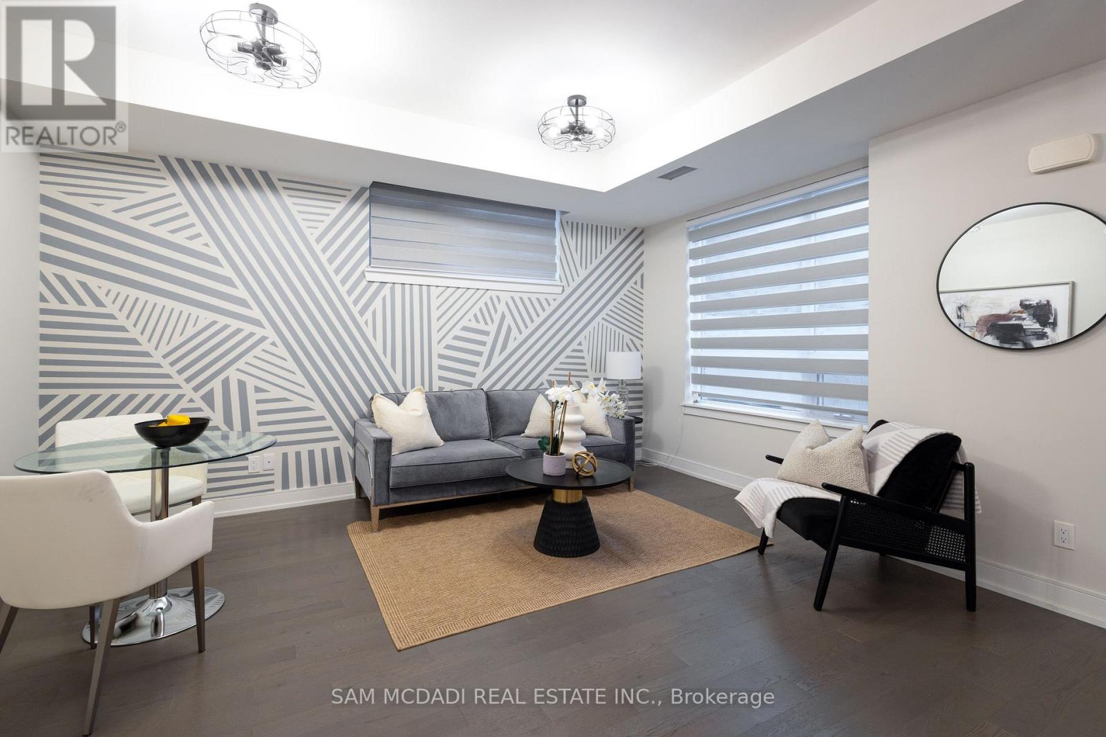 1 - 670 ATWATER AVENUE, Mississauga, Ontario