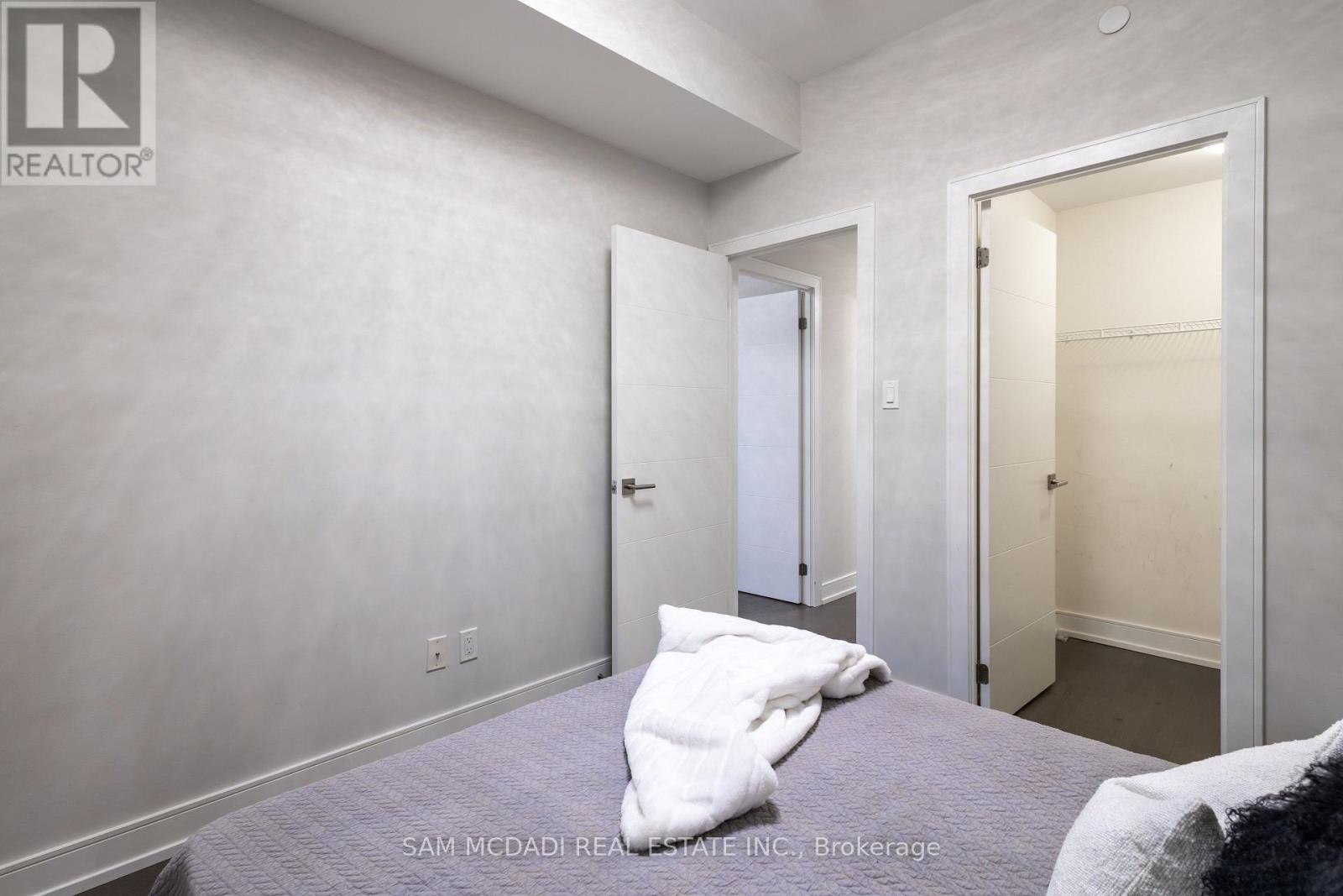 1 - 670 Atwater Avenue, Mississauga, Ontario L5G 0B6 - Photo 23 - W13003736