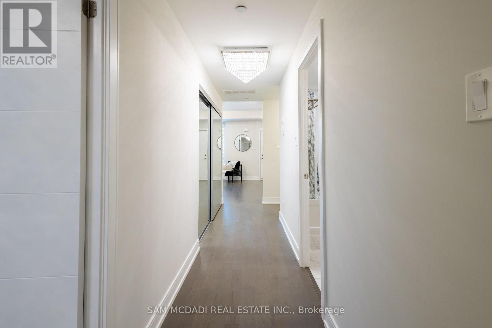 1 - 670 Atwater Avenue, Mississauga, Ontario L5G 0B6 - Photo 5 - W13003736