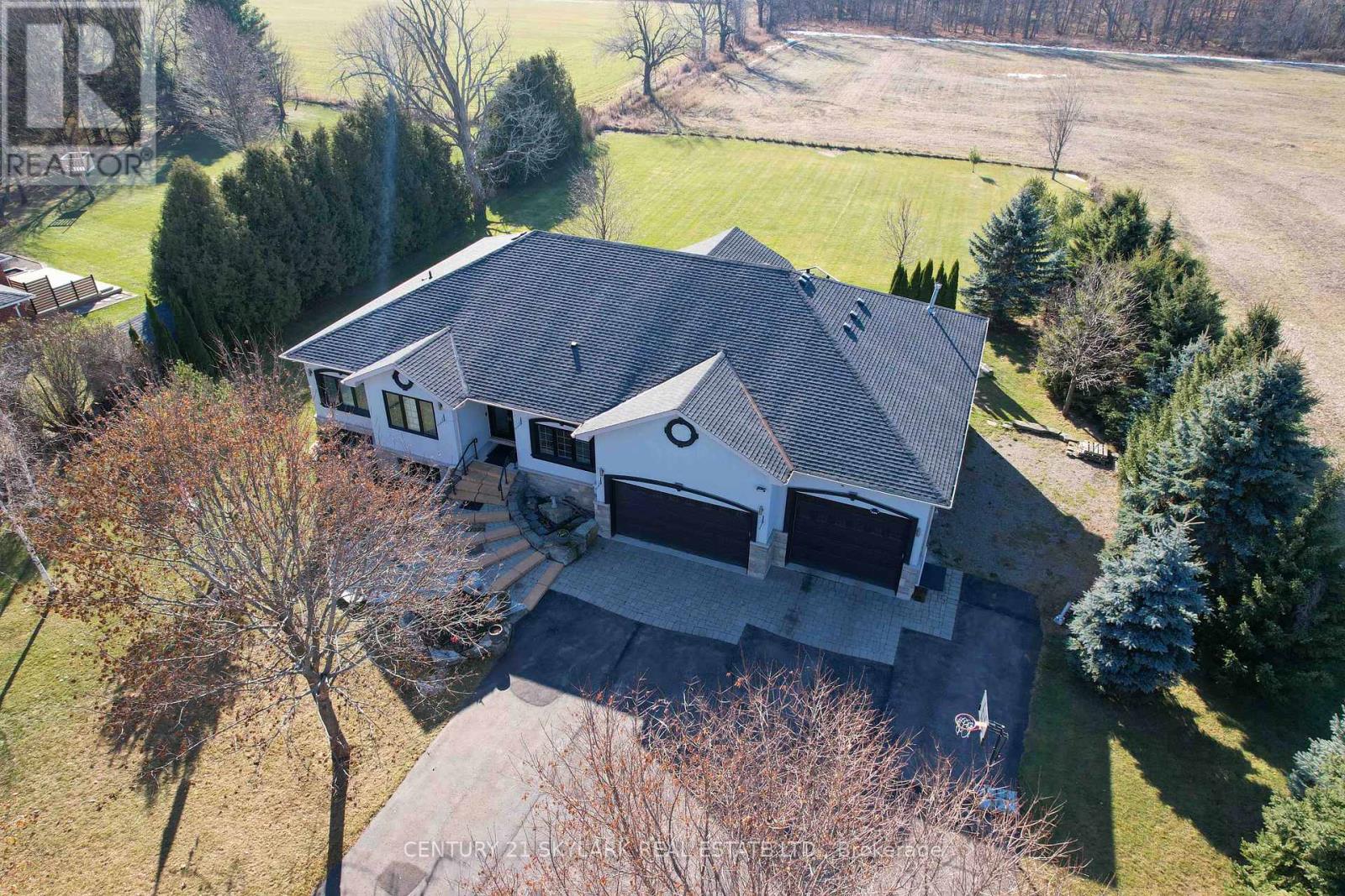 18200 Mountainview Road, Caledon, Ontario  L7K 2E8 - Photo 3 - W13003750