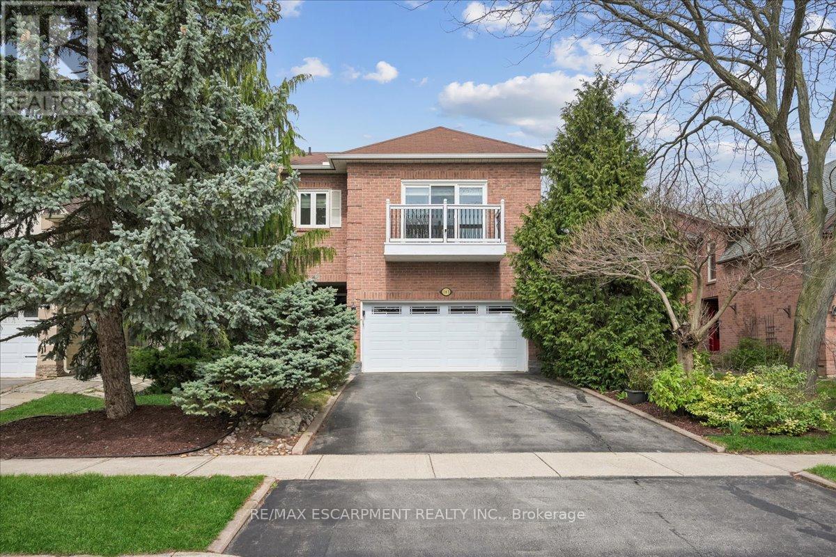 163 ROMAIN CRESCENT, Oakville, Ontario