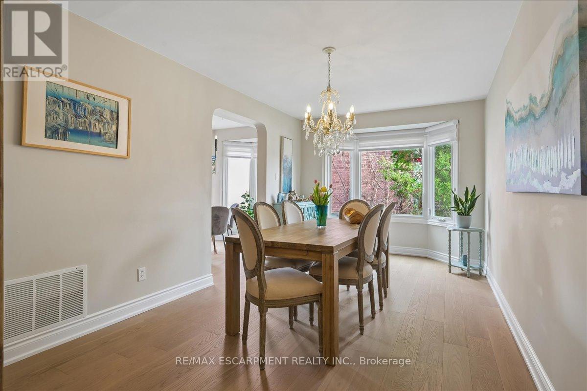 163 Romain Crescent, Oakville, Ontario L6H 5A7 - Photo 12 - W13003754