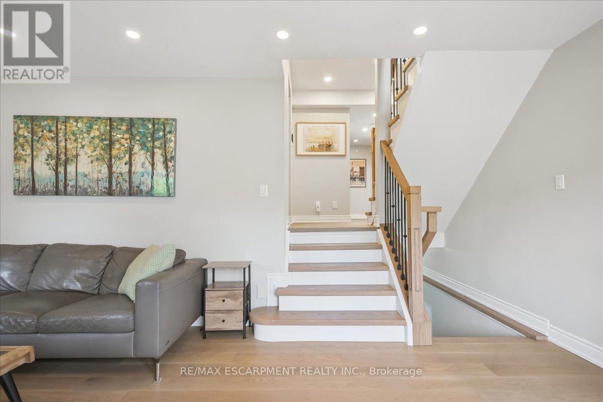 163 Romain Crescent, Oakville, Ontario L6H 5A7 - Photo 22 - W13003754