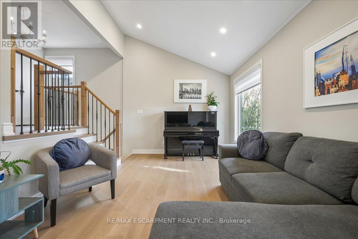 163 Romain Crescent, Oakville, Ontario L6H 5A7 - Photo 27 - W13003754