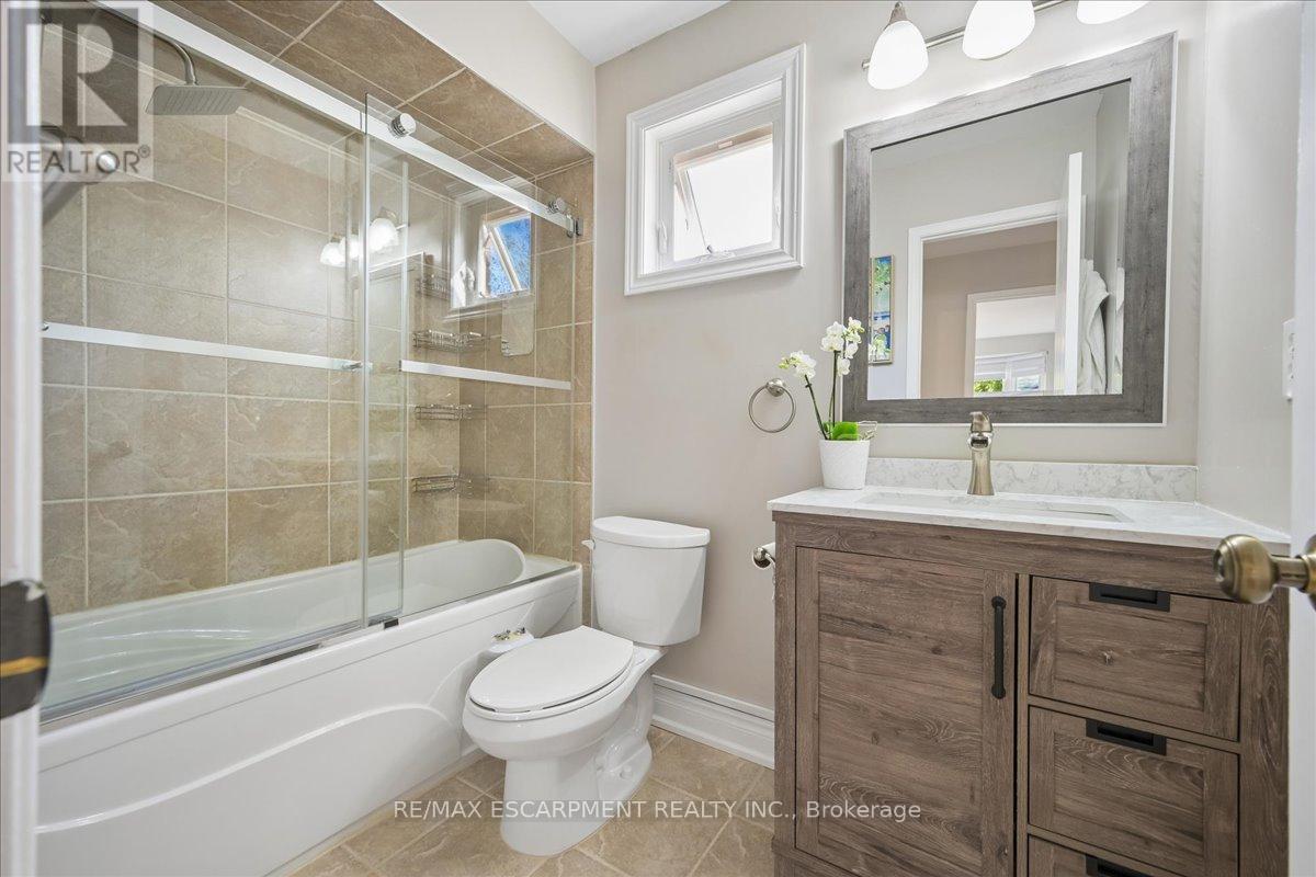 163 Romain Crescent, Oakville, Ontario L6H 5A7 - Photo 30 - W13003754