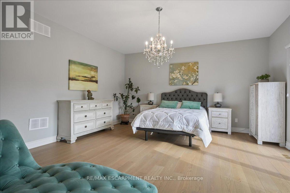 163 Romain Crescent, Oakville, Ontario L6H 5A7 - Photo 35 - W13003754