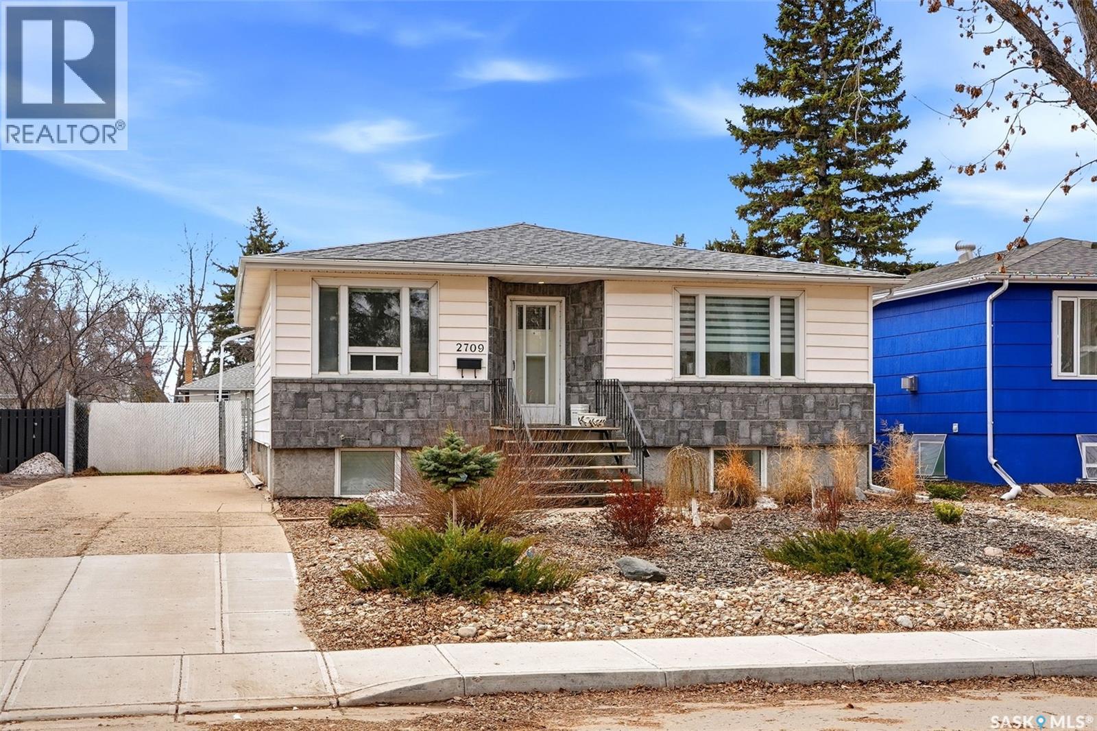 2709 24th AVENUE, regina, Saskatchewan