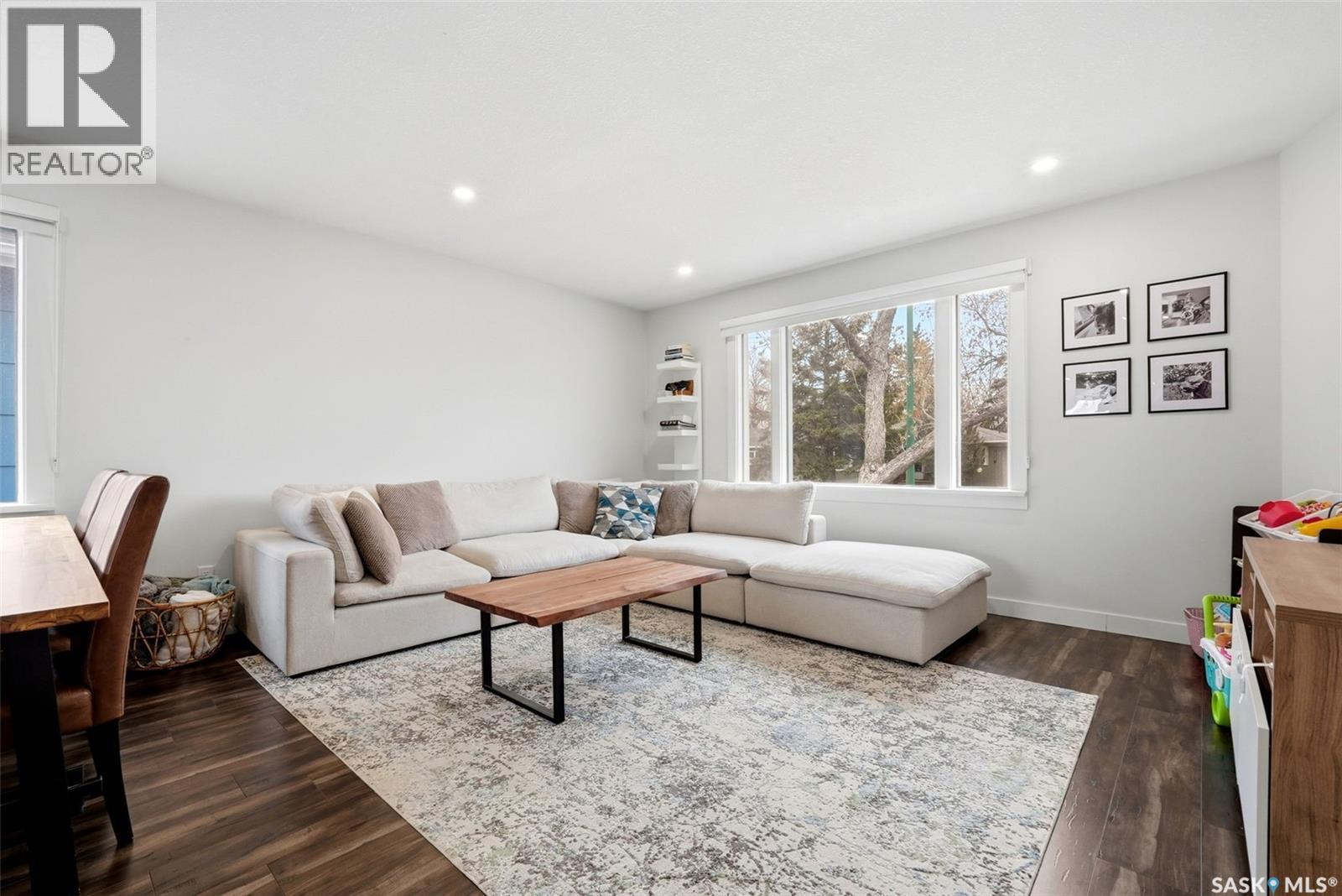 2709 24th Avenue, Regina, Saskatchewan  S4S 1J6 - Photo 3 - SK032997