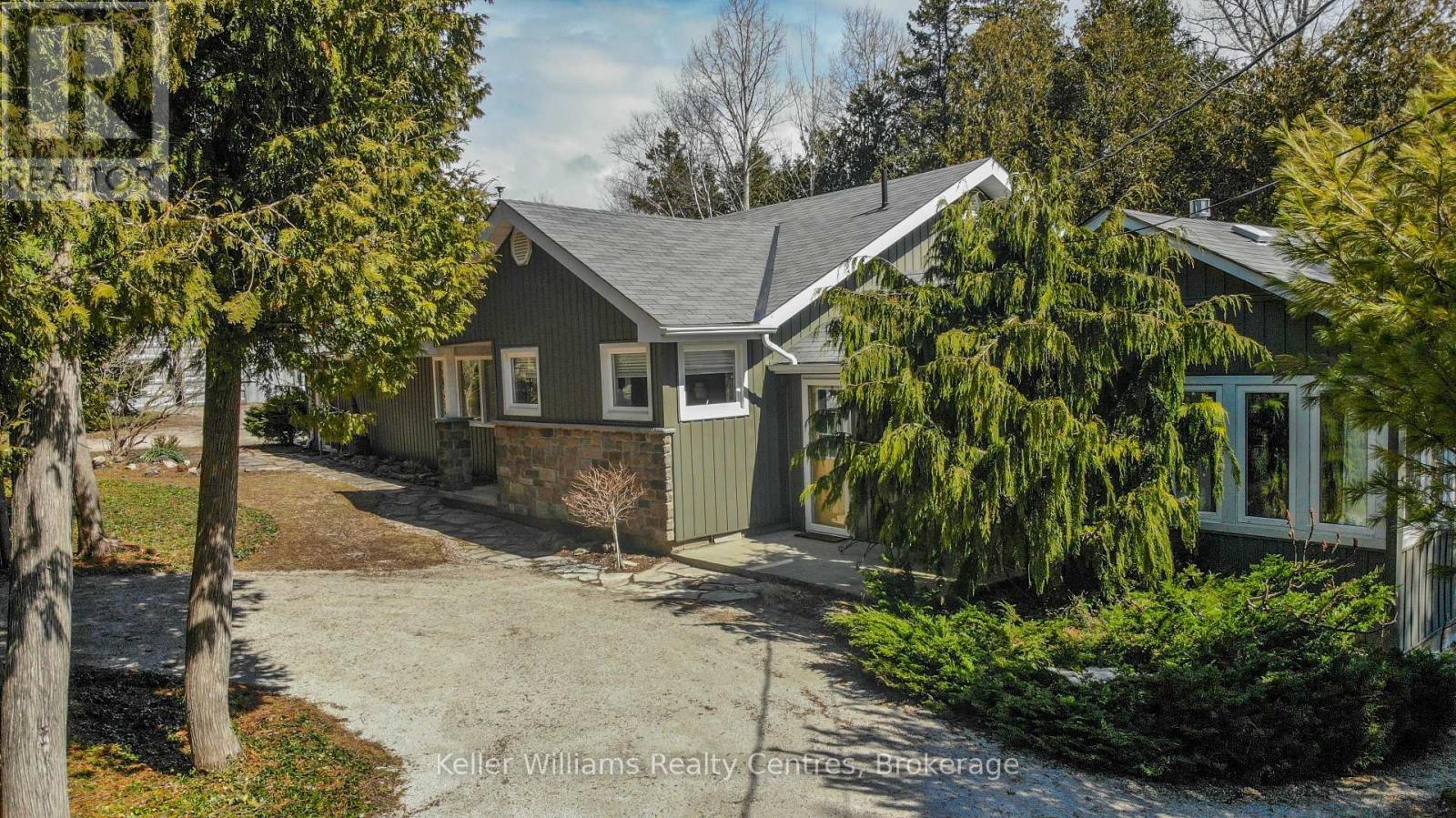 158 Stokes Bay Road, Northern Bruce Peninsula, Ontario  N0H 1W0 - Photo 2 - X12803074