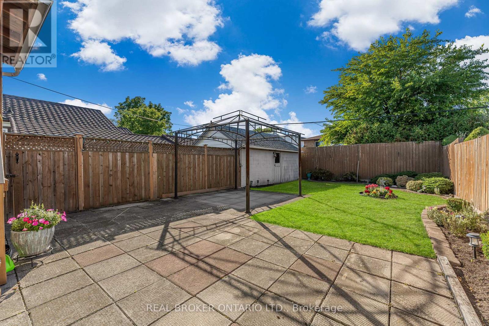 379 Talbot Street, Hamilton, Ontario  L8H 6T5 - Photo 25 - X13003694