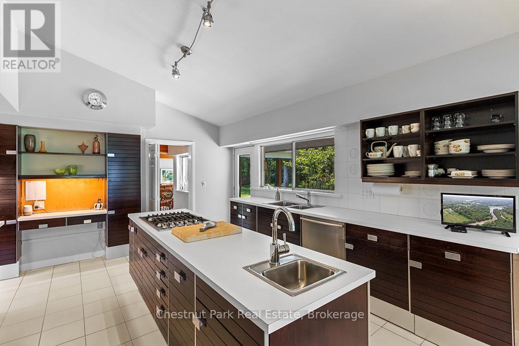 403123 Grey Road 4 Road, West Grey, Ontario  N0G 1R0 - Photo 16 - X12396532