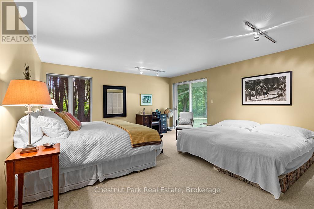 403123 Grey Road 4 Road, West Grey, Ontario  N0G 1R0 - Photo 34 - X12396532